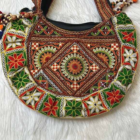 Unique Handmade Indian Banjara Bag - Picture 5 of 8